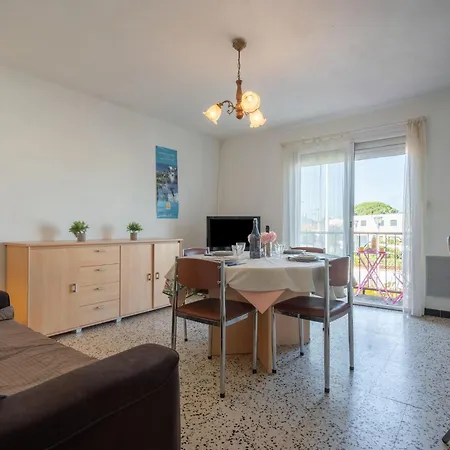 L'etoile De By Interhome קאנט אן רוסיון